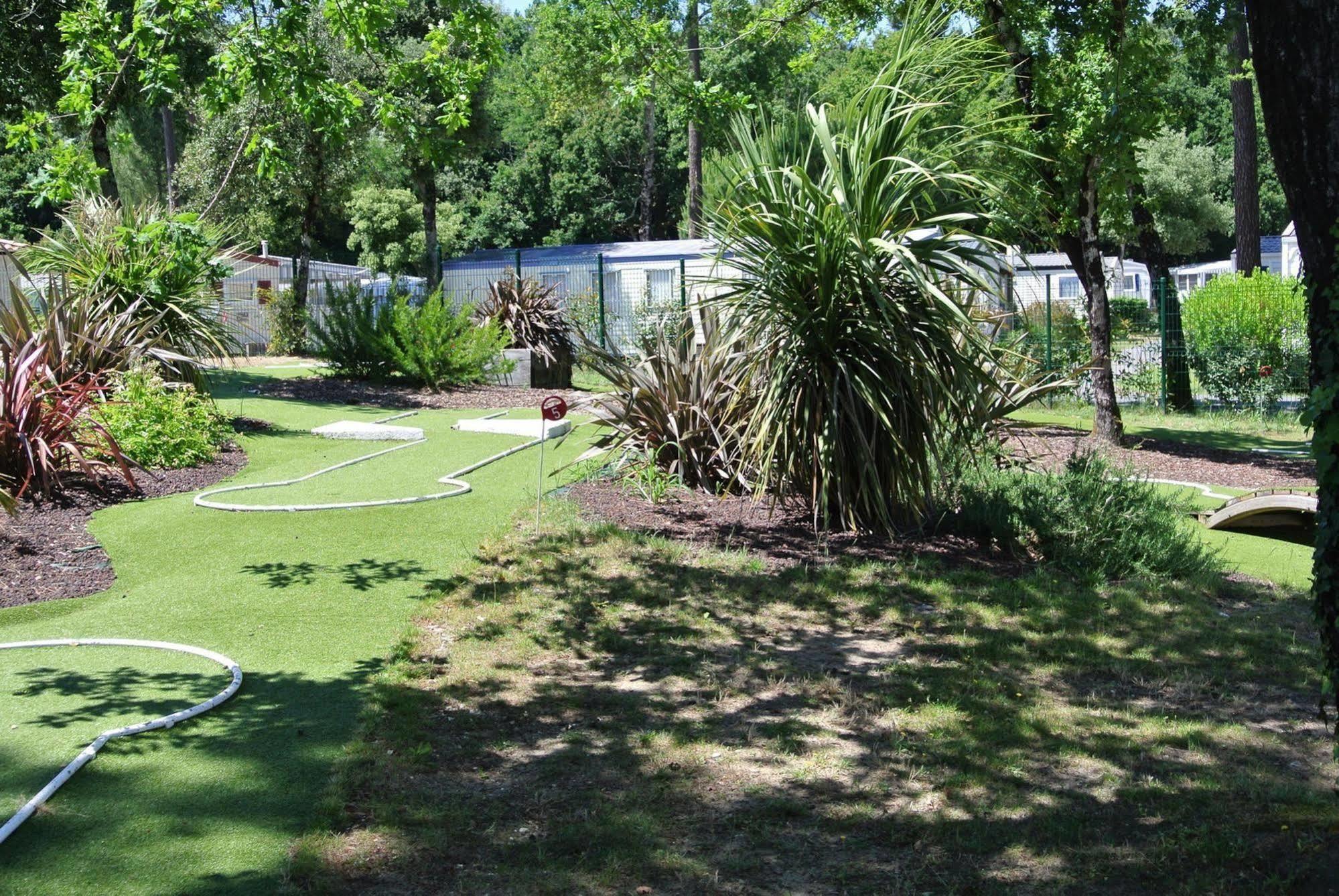 Camping Officiel Siblu La Pignade Ronce-les-Bains Bagian luar foto